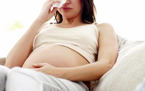 Chồng nhẫn tâm ruồng bỏ vợ khi bụng mang dạ chửa