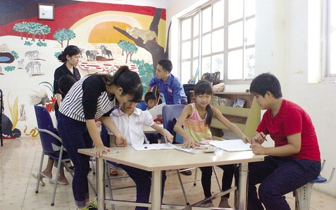 Điểm chuẩn khối sư phạm thấp kỷ lục: Thầy yếu, trò giỏi được không?