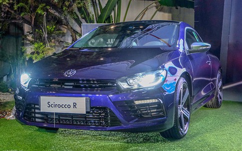 Ô tô sang thương hiệu Đức sập sàn: Hàng nhập giảm 140 triệu