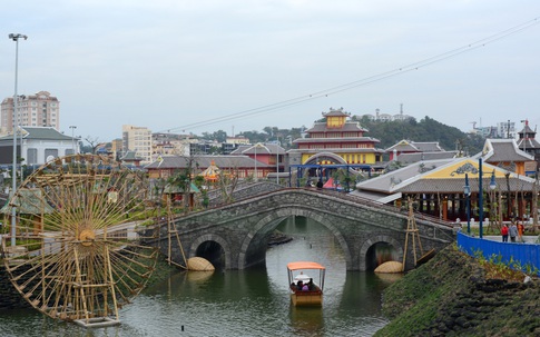 Quảng Ninh: Khai trương công viên chủ đề lớn nhất Đông Nam Á