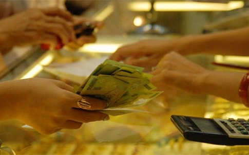 Giá vàng tiếp tục đi lên