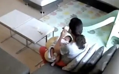 Lén đặt camera, máy ghi âm, bố mẹ tức giận khi biết được sự thật về bảo mẫu