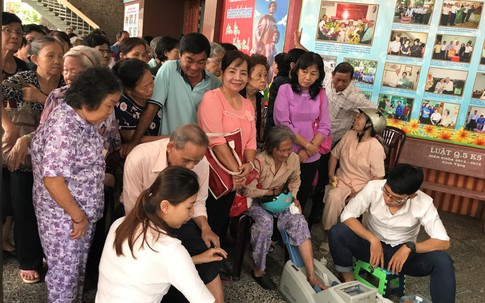 Vinamilk đồng hành chăm sóc sức khỏe cho gần 2000 người cao tuổi