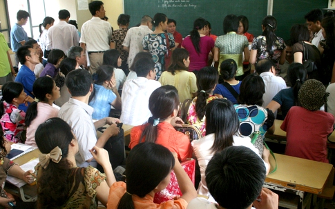 Hà Nội: Đầu năm học, phụ huynh ám ảnh tiền “tự nguyện”