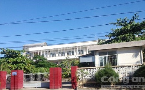 Hai nguyên hiệu phó bị khởi tố liên quan vụ tráo tiền âm phủ