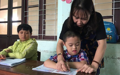 Cảm phục những cô giáo của học trò không lành lặn