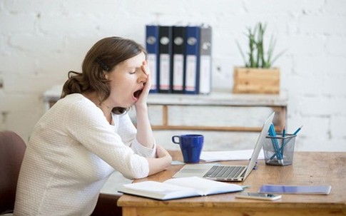 Lý do chúng ta cảm thấy mệt mỏi vào lúc 2 giờ chiều