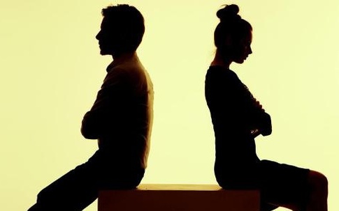 Người đàn ông nghèo quyết ly hôn vì bị vợ khinh 'ở rể'