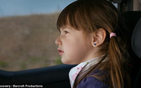 Bởi 'lời nguyền' từ lúc mới sinh, bé gái 3 tuổi mỗi khi ngủ lại có thể tắt thở và ra đi vĩnh viễn