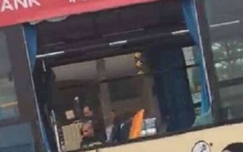 Hai xe buýt bị đánh bom ở Trung Quốc