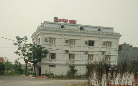 Nữ sinh nghi bị dụ vào nhà nghỉ