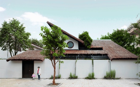 Bất ngờ với không gian trong ngôi nhà mái lá giữa thành phố Biên Hòa