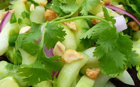 Salad dưa chuột kiểu Thái