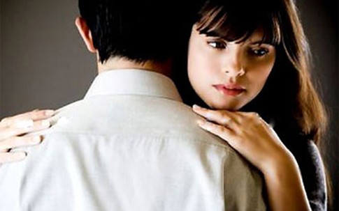 Bạn gái từng ly dị và có con riêng nên gia đình tôi không chấp nhận
