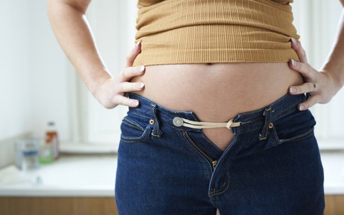 Những nguyên nhân gây đầy bụng không liên quan gì đến chuyện ăn uống