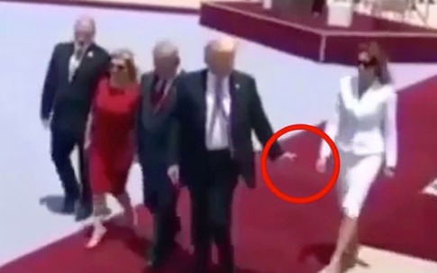 Những cái nắm tay tiết lộ tình cảm vợ chồng của Tổng thống Trump