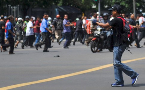 Thương vong tăng cao trong vụ nổ kép ở Indonesia