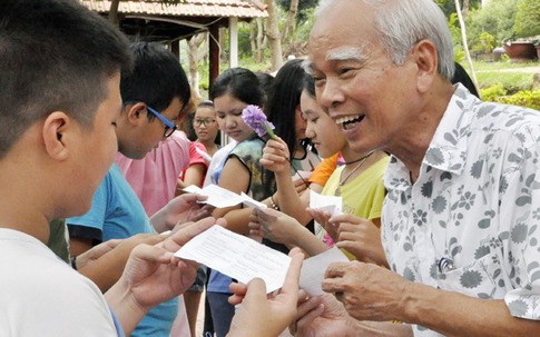 Nên chấm dứt quản lý giáo dục kiểu “tem phiếu”