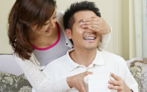 6 việc phụ nữ làm 'hỏng' chồng