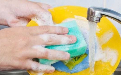 Thói quen phổ biến khi rửa bát gây hại nghiêm trọng tới sức khoẻ