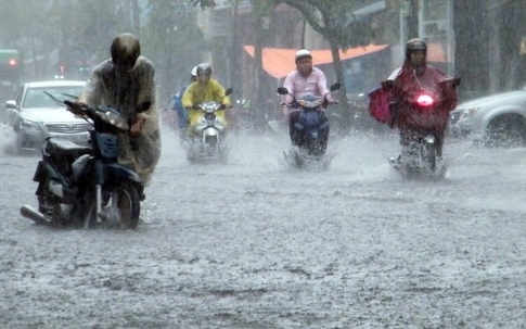 Hà Nội hạ 7 độ, mưa dông diện rộng đến hết tuần