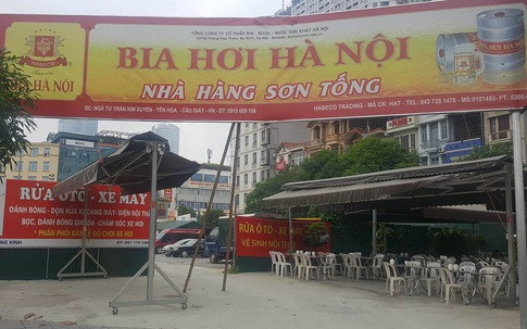Phường Yên Hòa (Cầu Giấy, Hà Nội): Bãi xe, quán nhậu mọc la liệt trên đất dự án