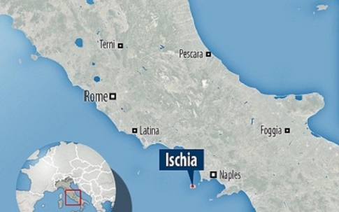 Bé 7 tháng được cứu sau 7 giờ dưới đống đổ nát của động đất Italy