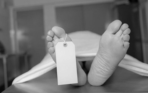 'Người chết' bất ngờ thở lại giữa đám tang mình
