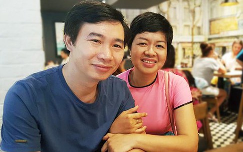 Những nụ hôn của chồng làm thay đổi nữ giám đốc 'khô như ngói'