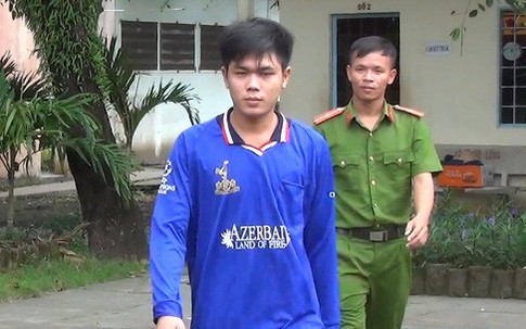 Oan nghiệt từ việc mẹ sống như vợ chồng với chú ruột