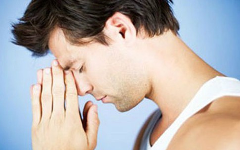 Có bạn gái ở quê nhà mà tôi lại yêu người đồng nghiệp cùng giới