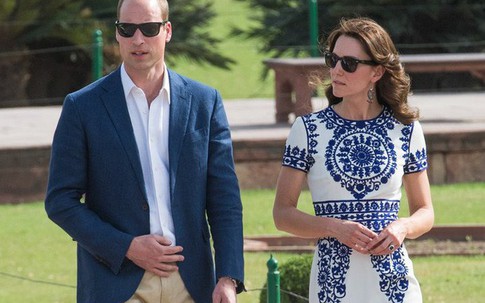 Các tín đồ mê mệt váy áo của Công nương Kate, giờ đây có thể dễ dàng mua những "phiên bản mô phỏng" chỉ với giá vài trăm nghìn