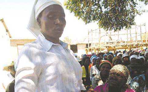 Bà mẹ Zimbabwe sinh ra đứa con 'giống ếch'
