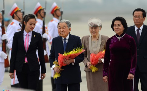 24 giờ đầu tiên ở Hà Nội của Nhà vua và Hoàng hậu Nhật Bản