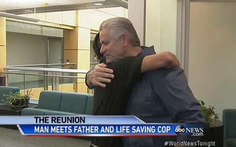 25 năm sau ngày cứu em bé sơ sinh bị vứt trong thùng rác, viên cảnh sát đã gặp chuyện bất ngờ