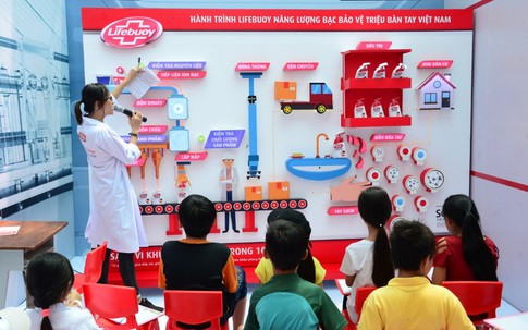 Vì sao cả mẹ và bé đều mê mẩn sân chơi khoa học về bạc?