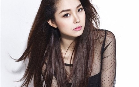 Muốn mặc xuyên thấu không bị phản cảm, hãy học Minh Hằng