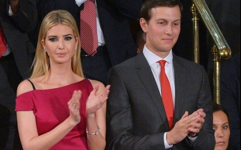 Ivanka Trump bị chỉ trích vì mặc chiếc váy này khi đi họp cùng cha