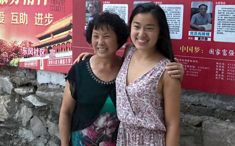 Cuộc trở về tìm cha mẹ ruột của bé gái Trung Quốc bị bỏ rơi trong thùng các tông