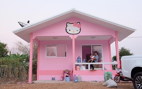 Chiều con, bố mẹ bỏ ra hàng trăm triệu xây ngôi nhà Kitty tặng con gái 3 tuổi