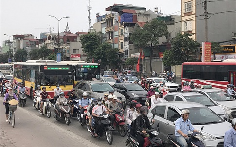 Vã mồ hôi tìm lối thoát ở cửa ngõ phía Nam Hà Nội