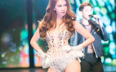Nguyên nhân "Đêm hội chân dài 11" lỗ vốn và hành động lạ của Tuấn Hưng