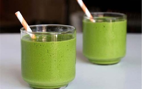 Không còn ai dám chê bạn "hai lưng" nhờ công thức từ đu đủ xanh mỗi ngày