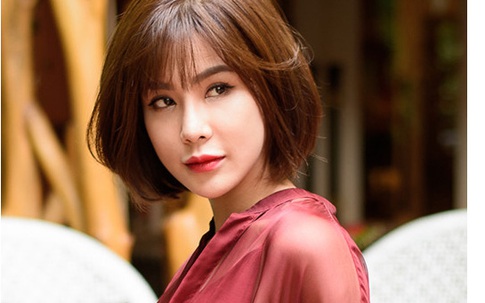 Diệp Lâm Anh thừa nhận mặt sưng vì sang Hàn Quốc tiêm mỡ, collagen