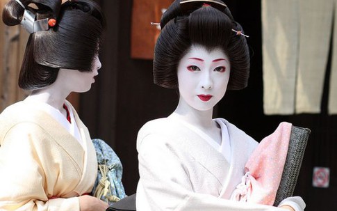 Cuộc đời ly kỳ của Geisha "chín ngón" nổi tiếng nhất Nhật Bản: Trẻ đa tình hàng nghìn người khao khát, cuối đời đi tu,