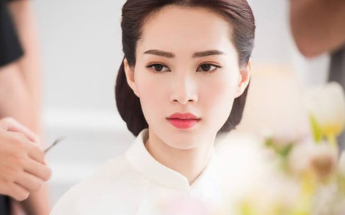 Nhan sắc vạn người mê của Hoa hậu sắp cưới đại gia