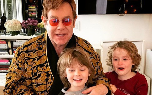 Không chỉ riêng Elton John, nhiều ngôi sao có cách độc đáo khi dạy con