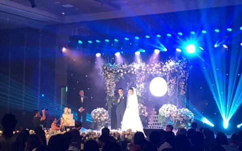 Giám đốc VTV24 Quang Minh nghẹn giọng trong lễ cưới