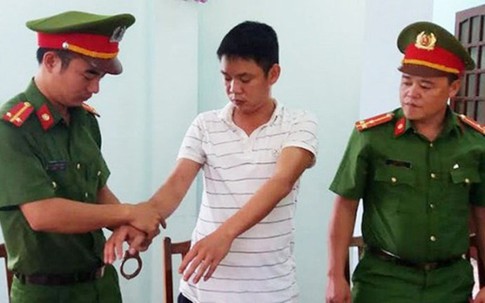 Bắt trạm trưởng trạm bảo vệ rừng vì để mất nhiều cây samu quý