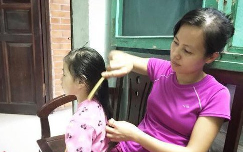 Người mẹ “trẻ nhất làng” và ngôi nhà có 6 đứa con